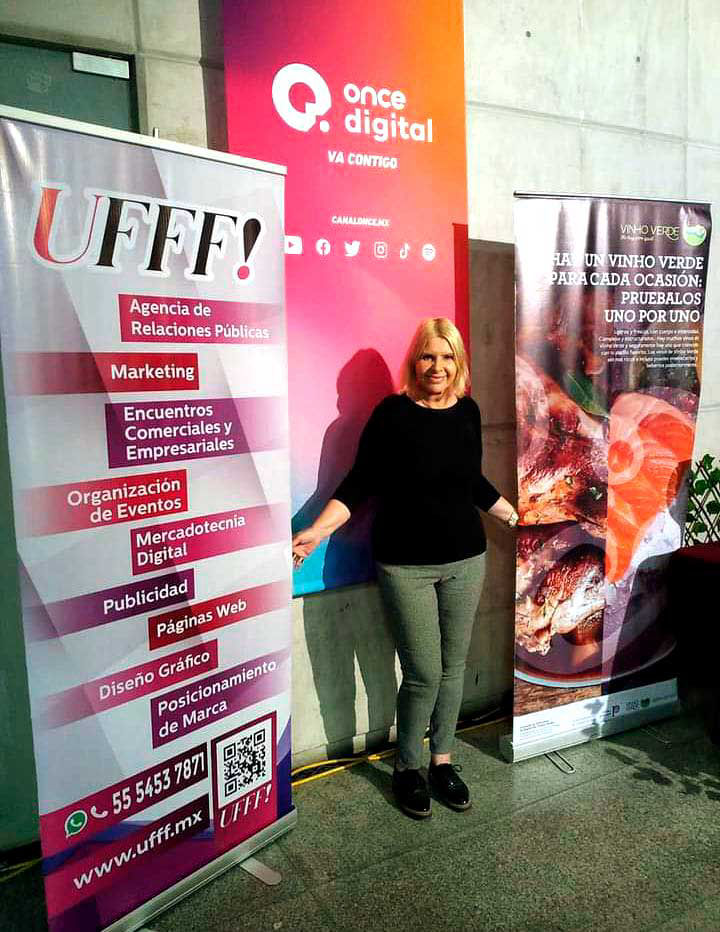 Uff expositor en canal once